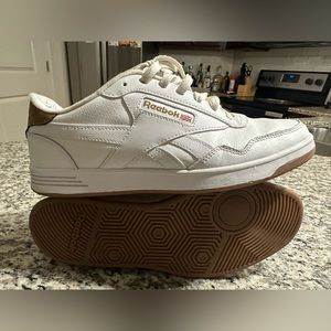 Reebok men’s Club MEMT Sneaker